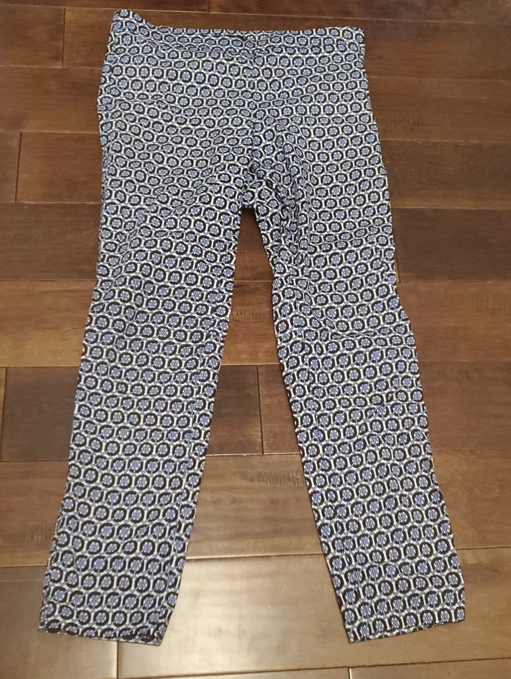 H&M Pixie Geometric Ankle Pants  Navy Black And White Size 6